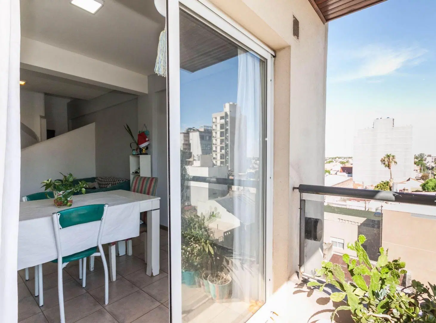 DEPTO 3 AMB ESTILO DUPLEX EN LANUS 4