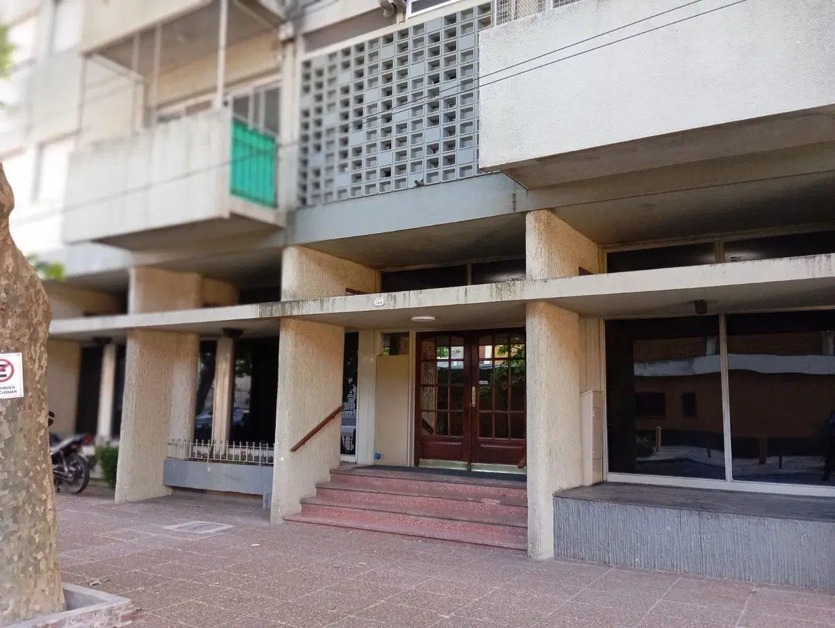 Departamento venta 3 ambientes oportunidad Lanús 5
