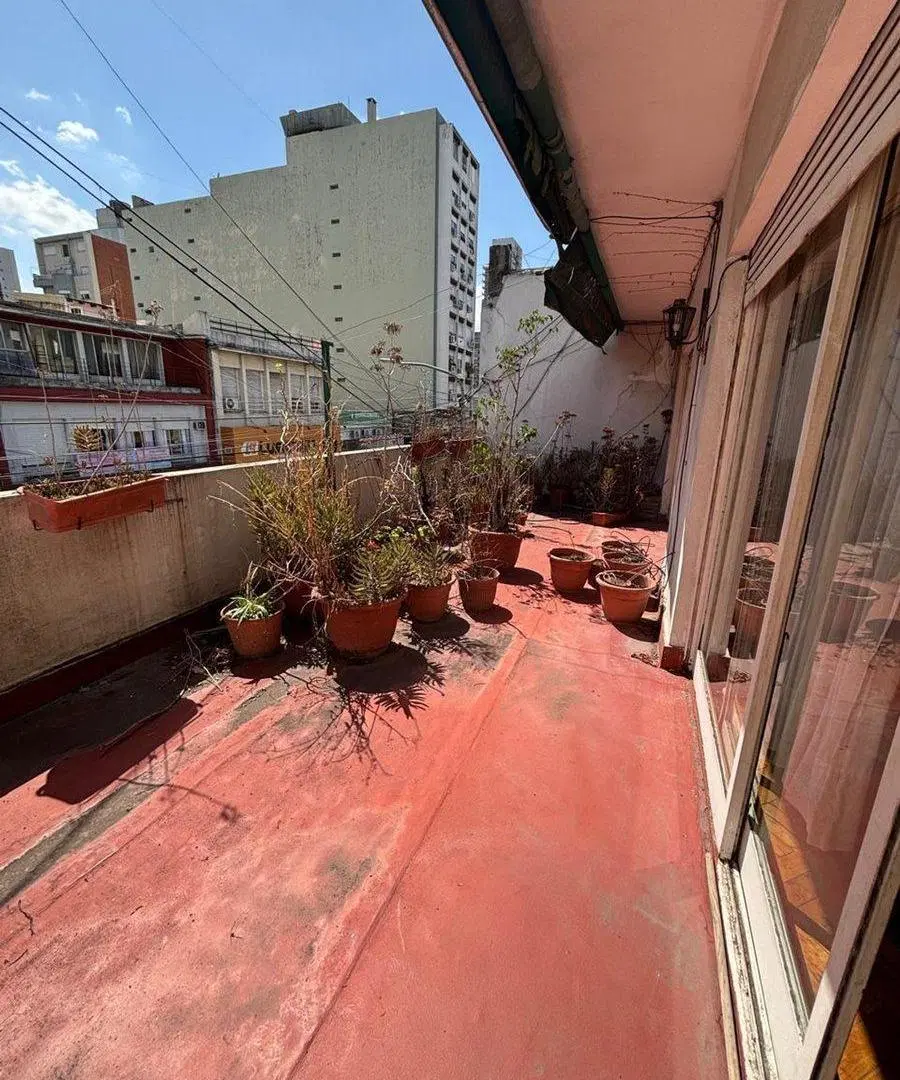 VENTA PH EN BANFIELD CENTRO 5 AMBIENTES CON BALCON 4