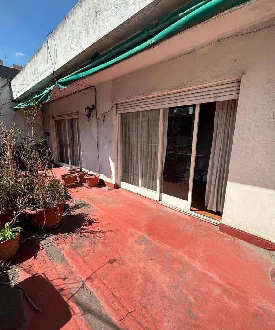 VENTA PH EN BANFIELD CENTRO 5 AMBIENTES CON BALCON 2