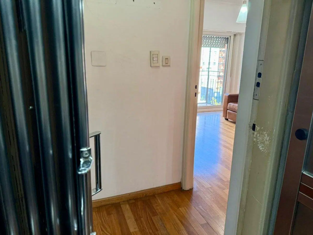Venta depto. 3 ambs. Semipiso. Balcon. Lanusita 3