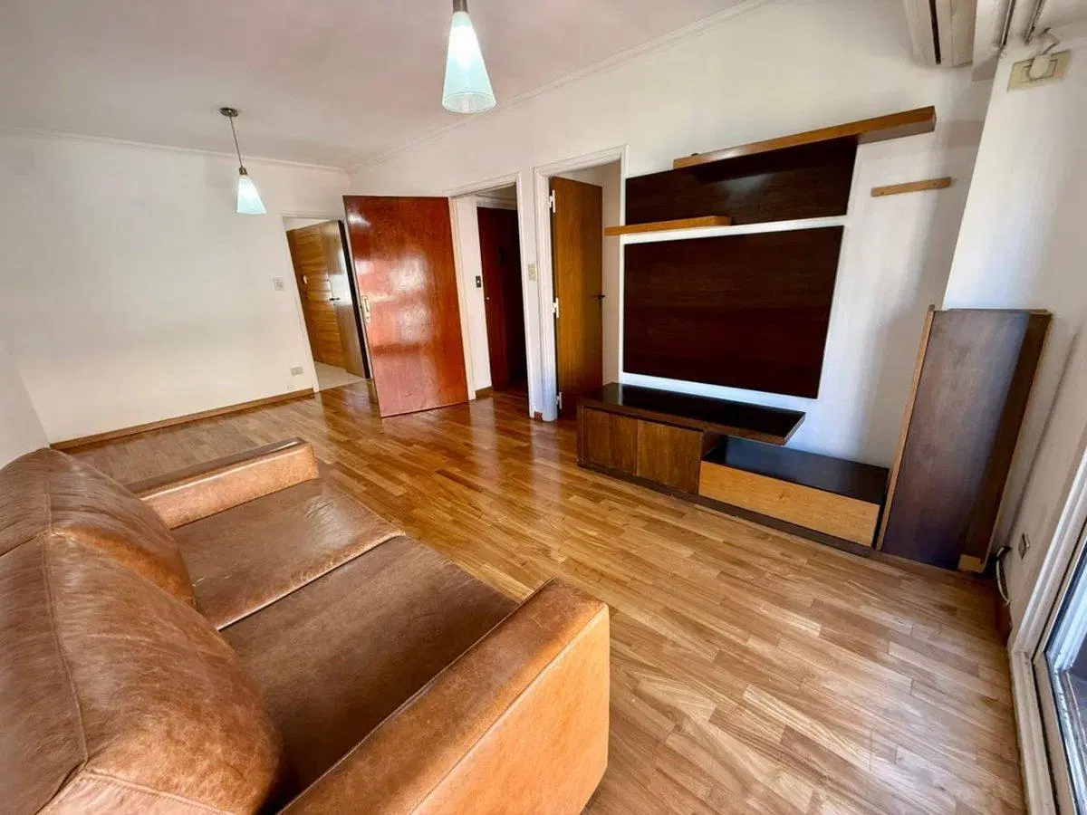 Venta depto. 3 ambs. Semipiso. Balcon. Lanusita 2