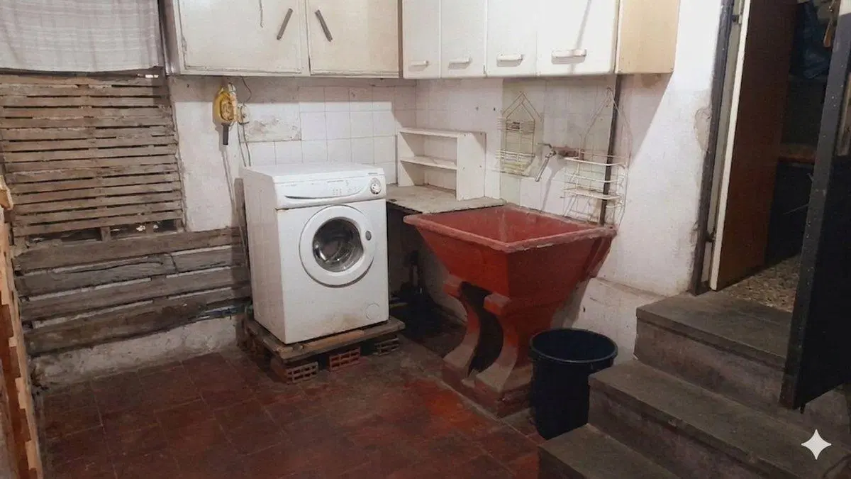 VENTA EN BLOCK: CASA + Local + Depto. - SARANDI 2