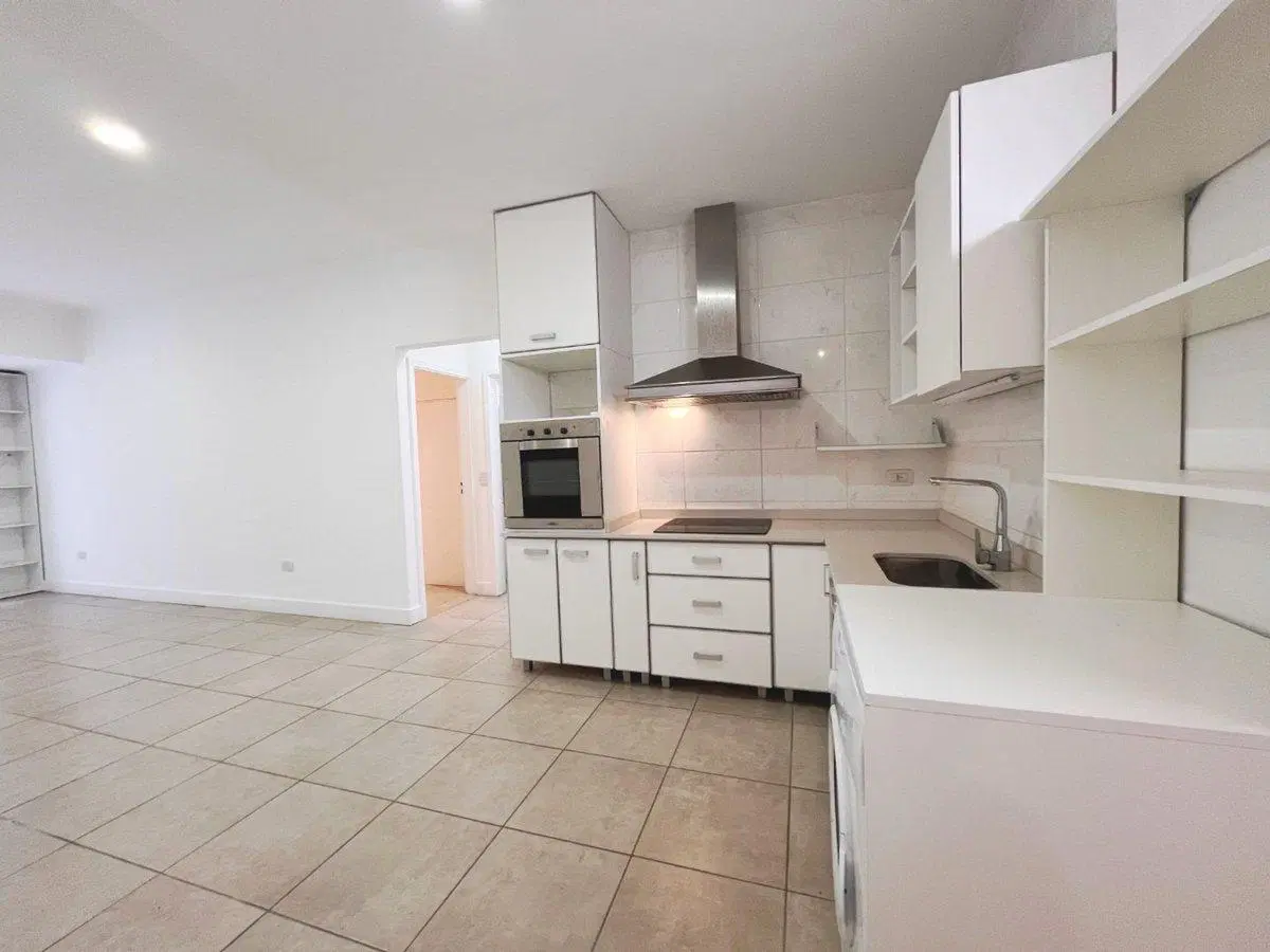 VENTA DEPARTAMENTO 3AMB.C/PATIO-ESCRITORIO.COCHERA 3