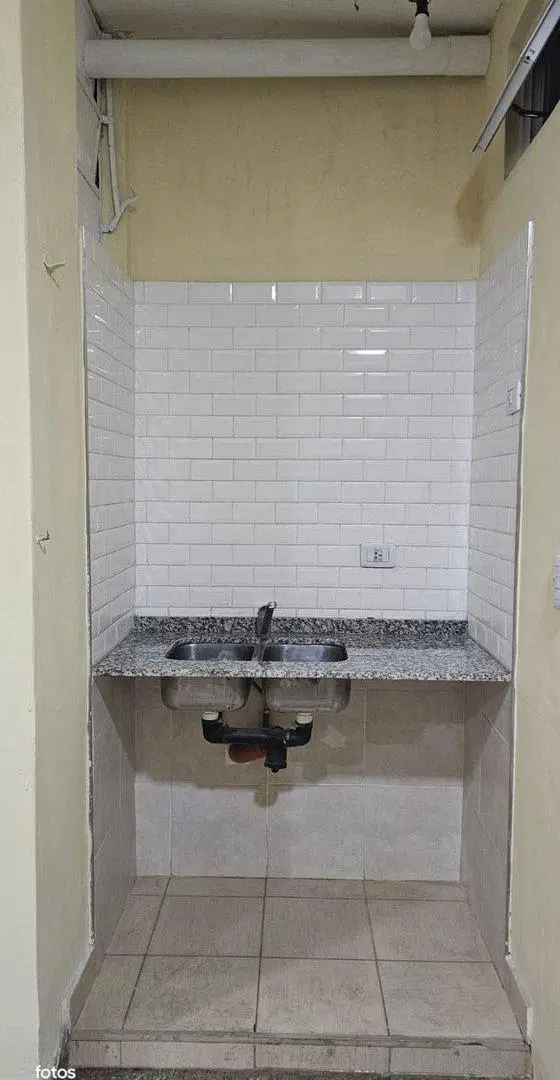 VENTA LOCAL COMERCIAL PB CON DEPOSITO EN SUBSUELO 2