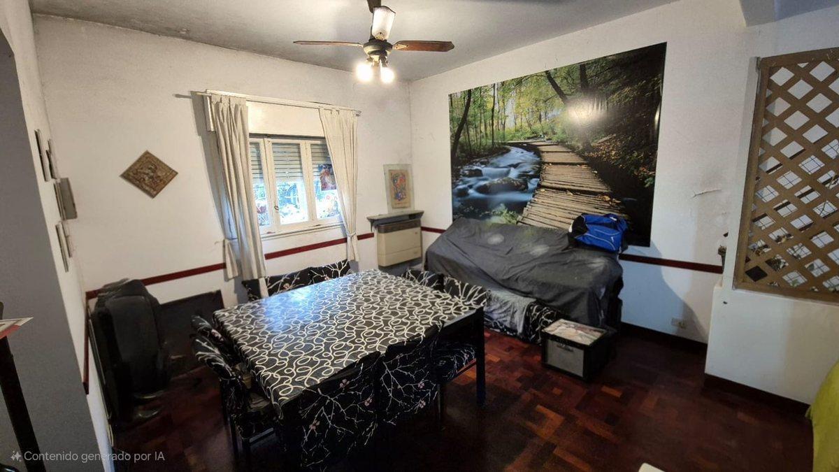 VENTA PH 4 AMBIENTES EN ESQUINA CON TERRAZA
