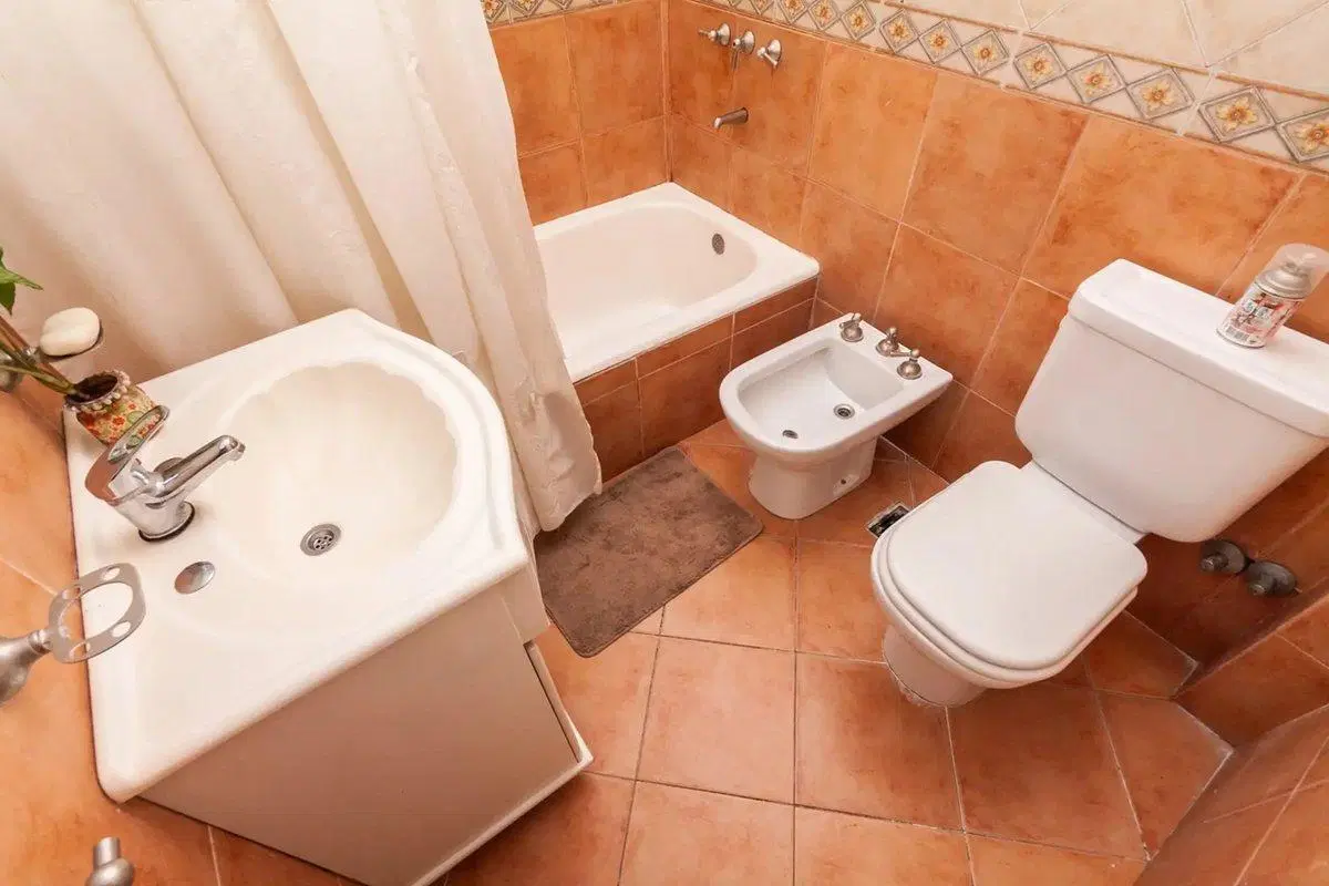 POSIBLE PERMUTA: CASA 5 AMB C/JARDIN-DOBLE COCHERA 5