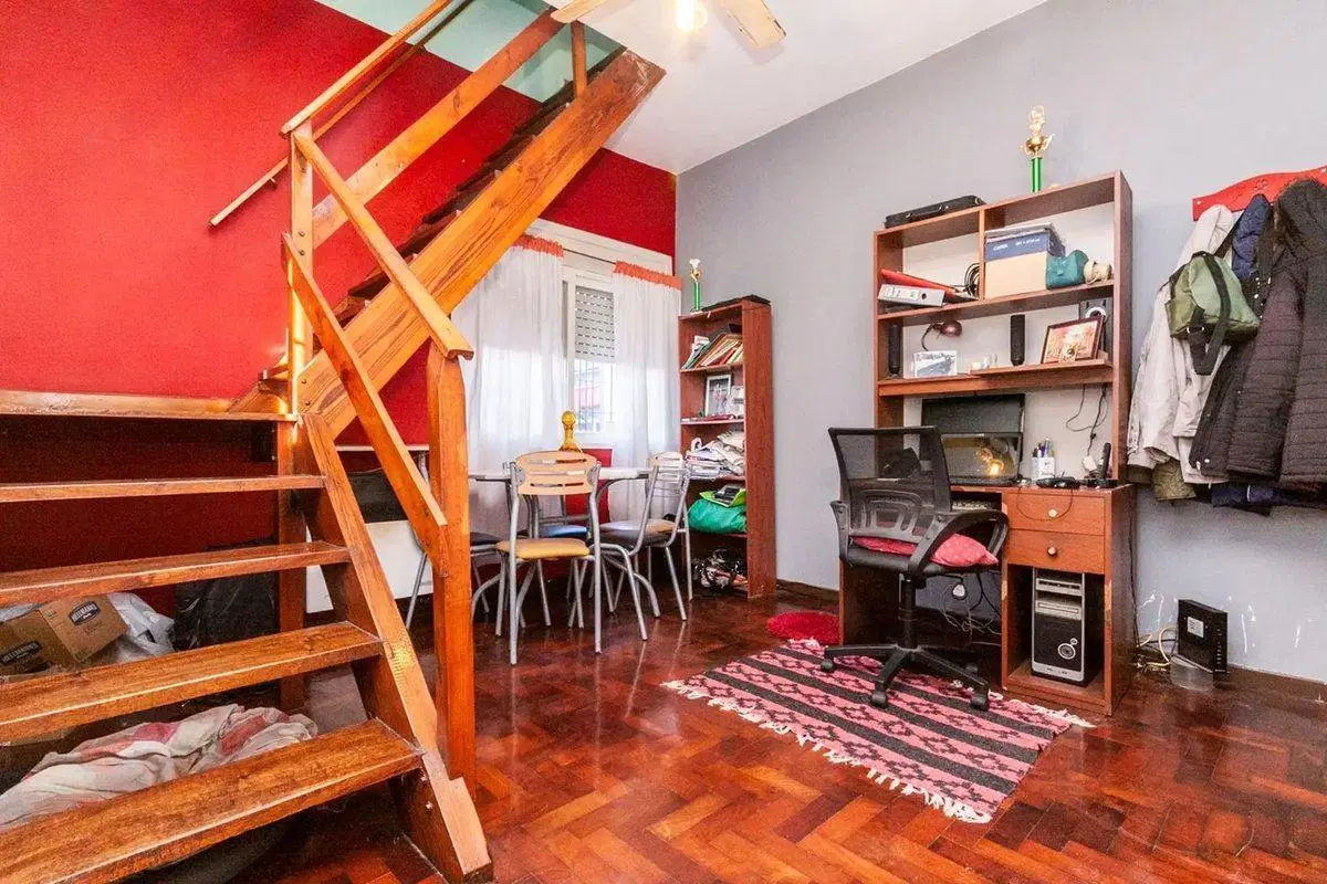 POSIBLE PERMUTA: CASA 5 AMB C/JARDIN-DOBLE COCHERA 4
