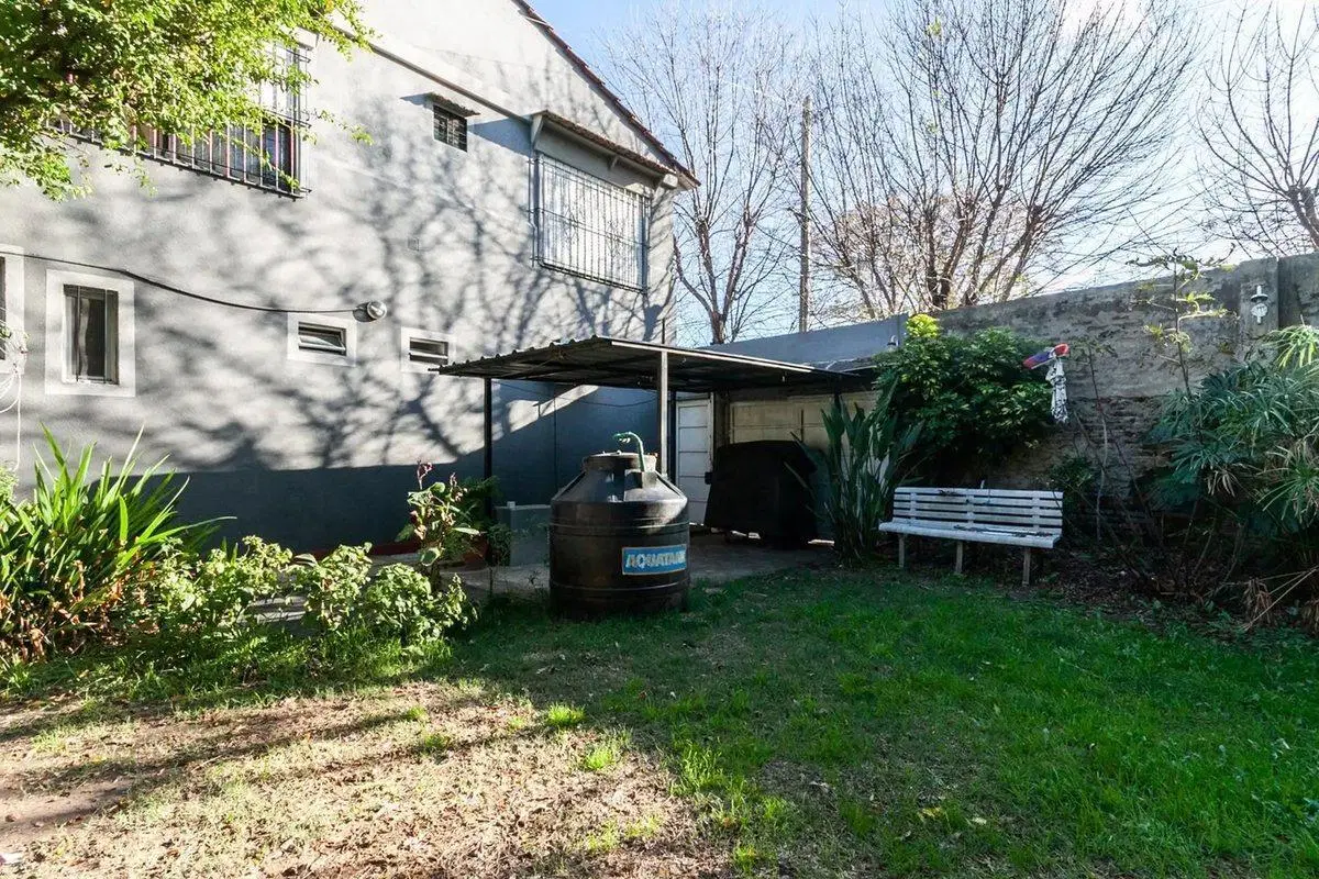 POSIBLE PERMUTA: CASA 5 AMB C/JARDIN-DOBLE COCHERA 8