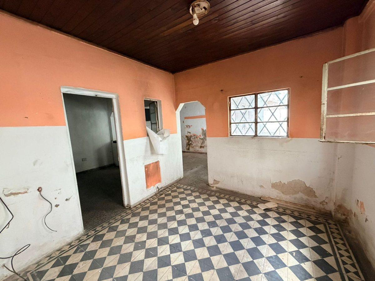 CASA A RECICLAR / LOTE PROPIO 243MTS / BANFIELD