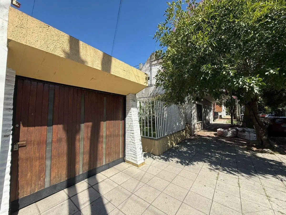 LOTE PROPIO DE 8.66 X 28 EN PLENO CENTRO LANUS EST 3