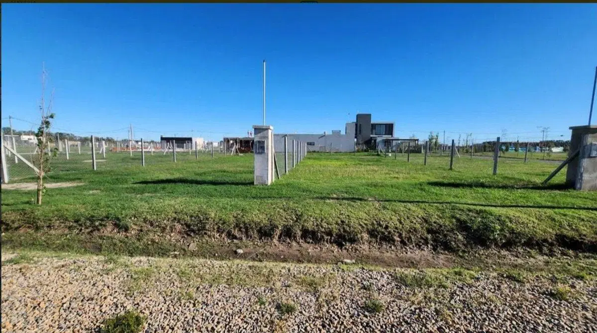 VENTA DE TERRENO, DE 10 Mts POR 25 Mts FINANCIO 5