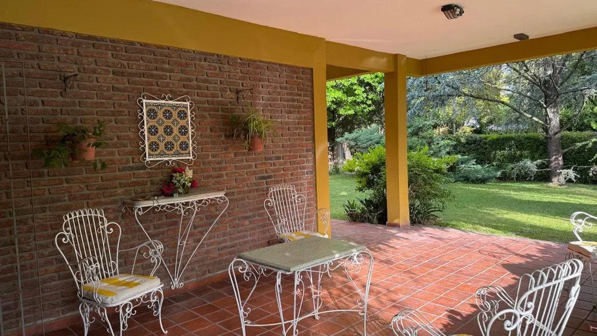 CASA QUINTA EN EZEIZA (LA UNIÖN) PARQUE - PILETA 5