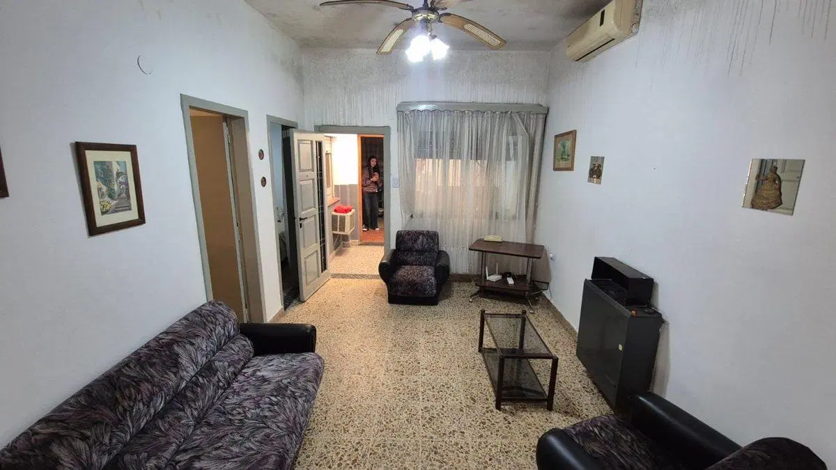 VENTA CASA LOTE PROPIO CON GALPON EN WILDE 10 X 46 5