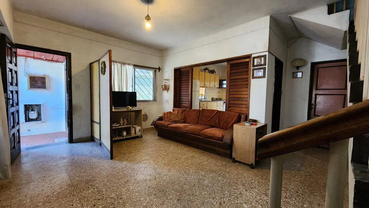 Casa 3 amb c/coch+galpón exc ubicación OPORTUNIDAD 2