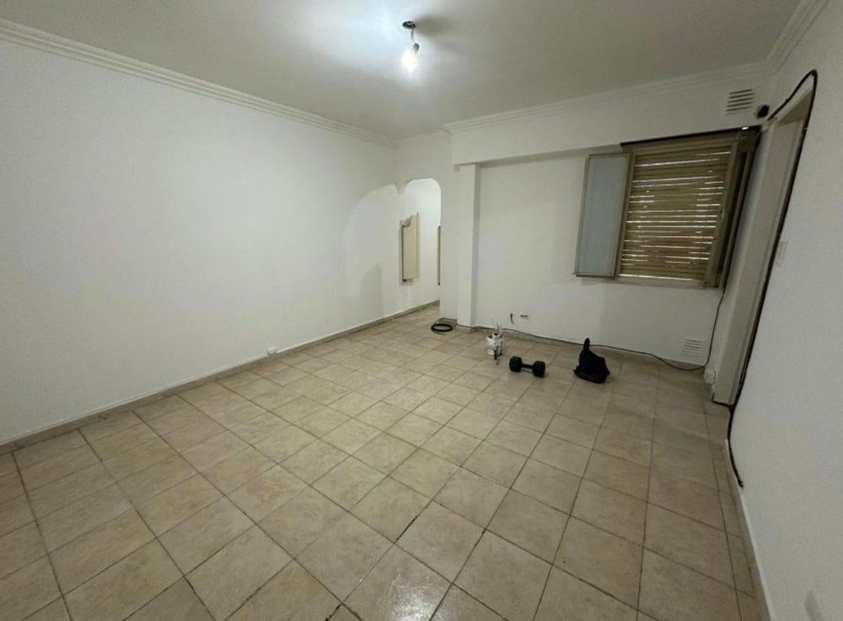 Foto de VENTA PH 2 AMB LANUS ESTE APTO CREDITO, imagen 3
