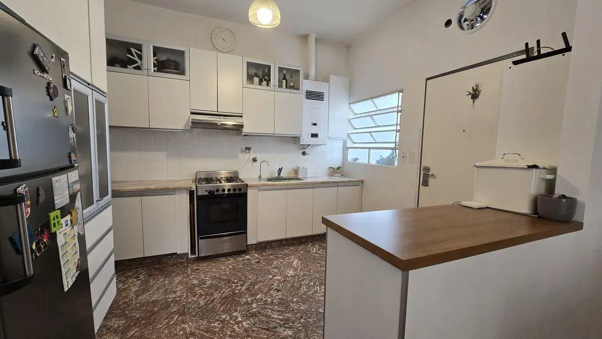 Casa tipo PH al frente 4 amb c/garage - Exc estado 2