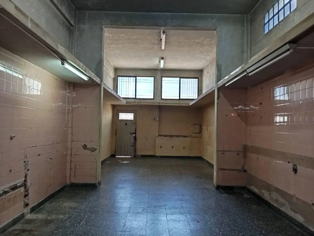 DEPÓSITO O LOCAL DE 52 M² CUBIERTOS CON 2 BAÑOS 5
