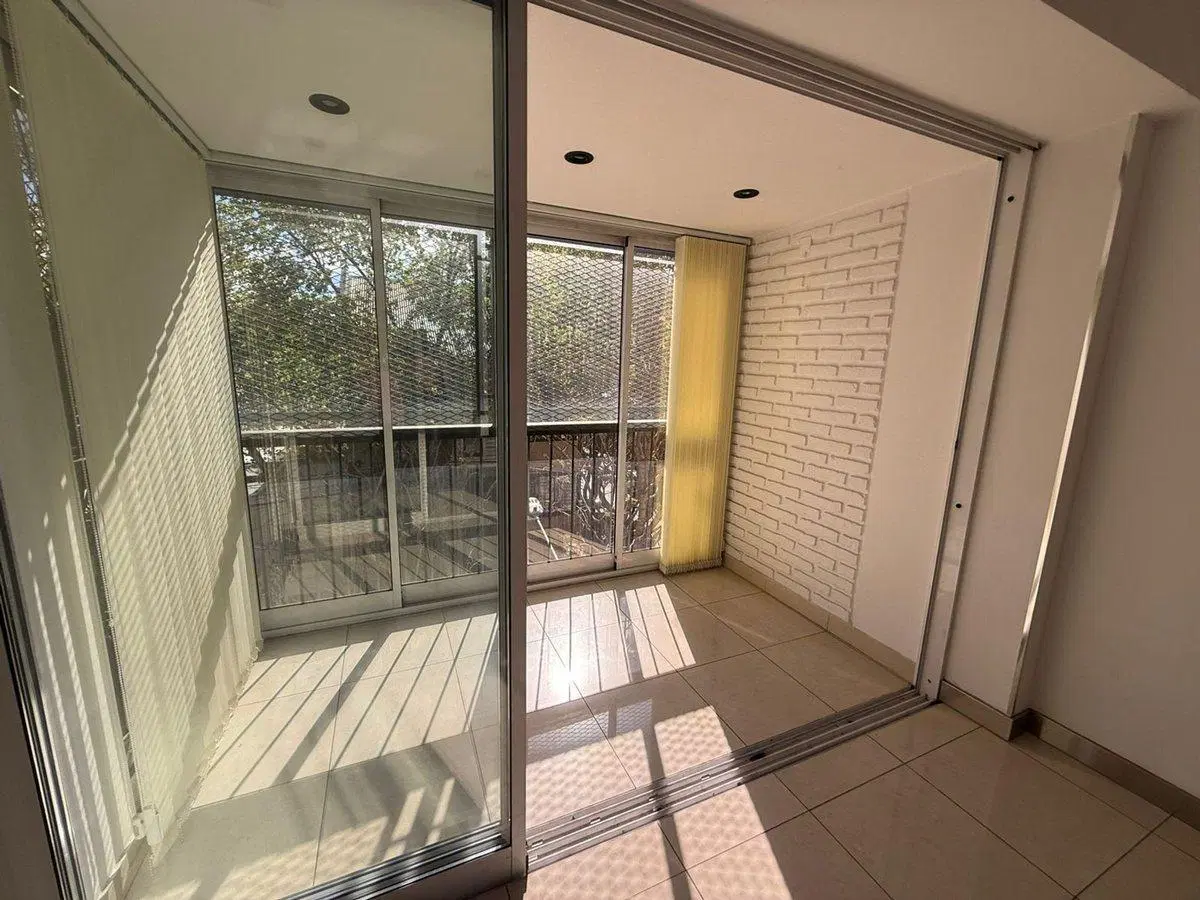 VENTA DEP. 4 AMB EN CENTRO LANUS OESTE C/LAVADERO 2