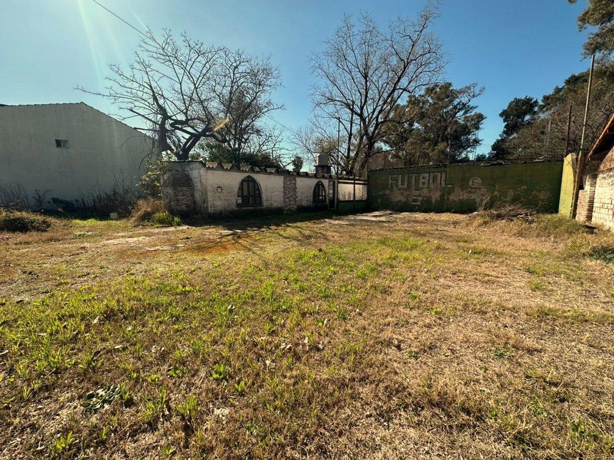 Terreno en Block 2114 m2 en Venta- Banfield