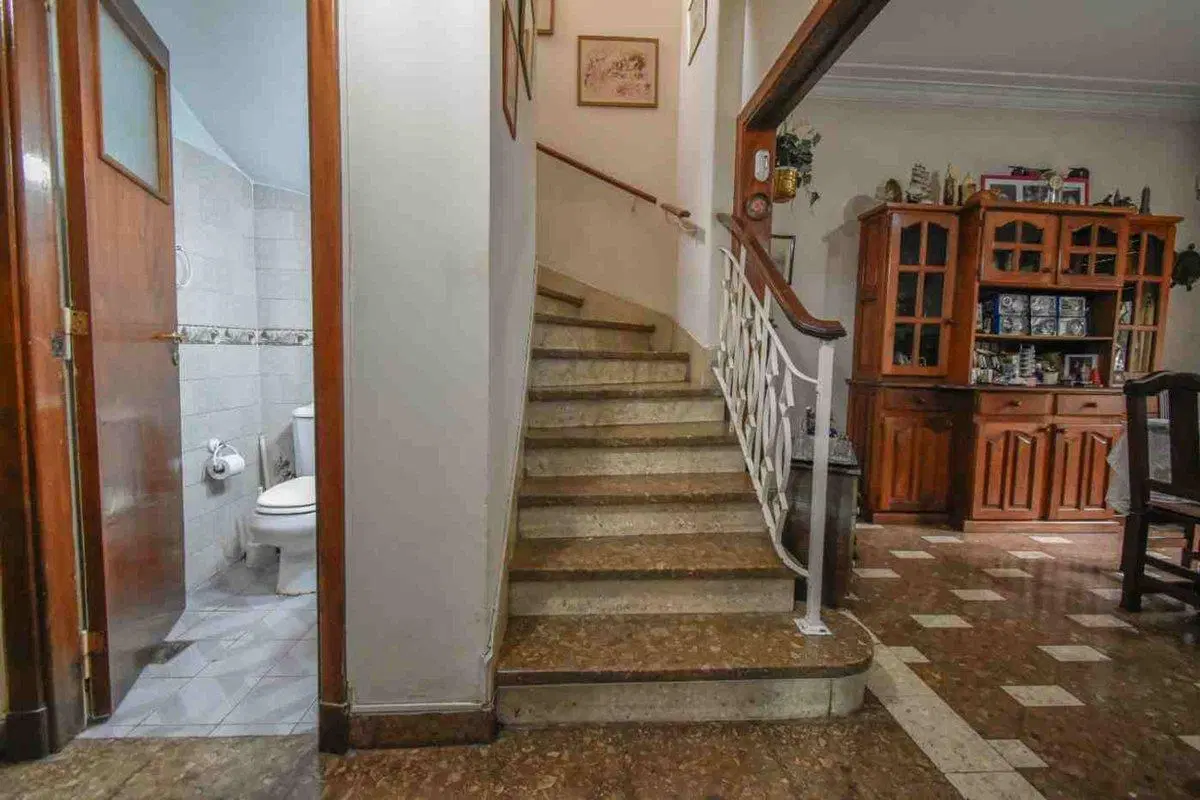 CASA EN VENTA TEMPERLEY - GRAN LOTE 688 M2 4