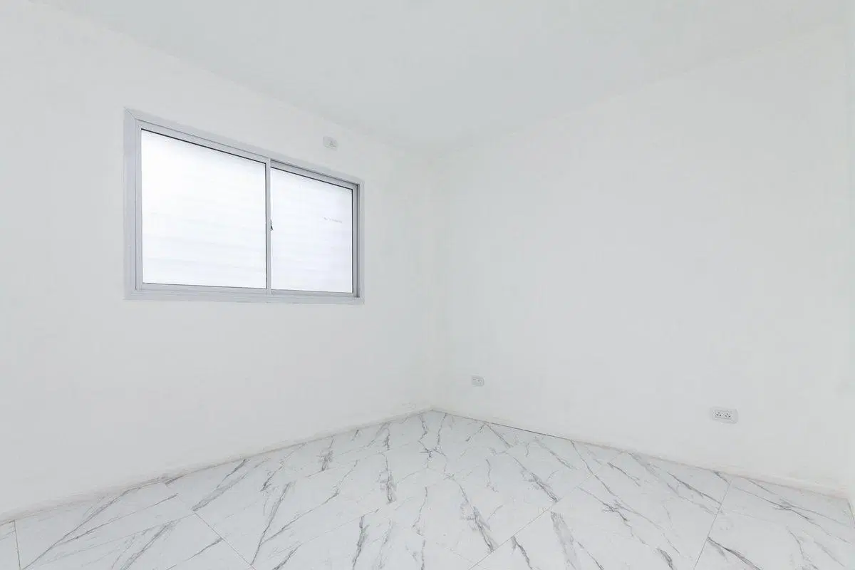 VENTA CASA A ESTRENAR 4 AMB. COCHERA LANUS ESTE 5