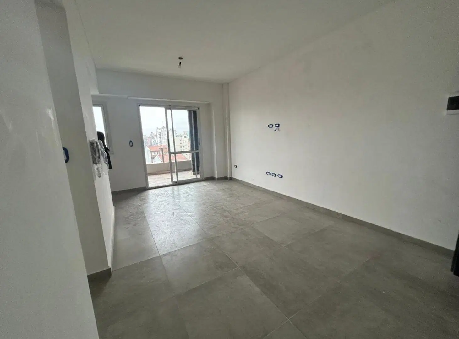 VENTA DPTO 2 AMB A ESTRENAR!! DOBLE BALCON 5