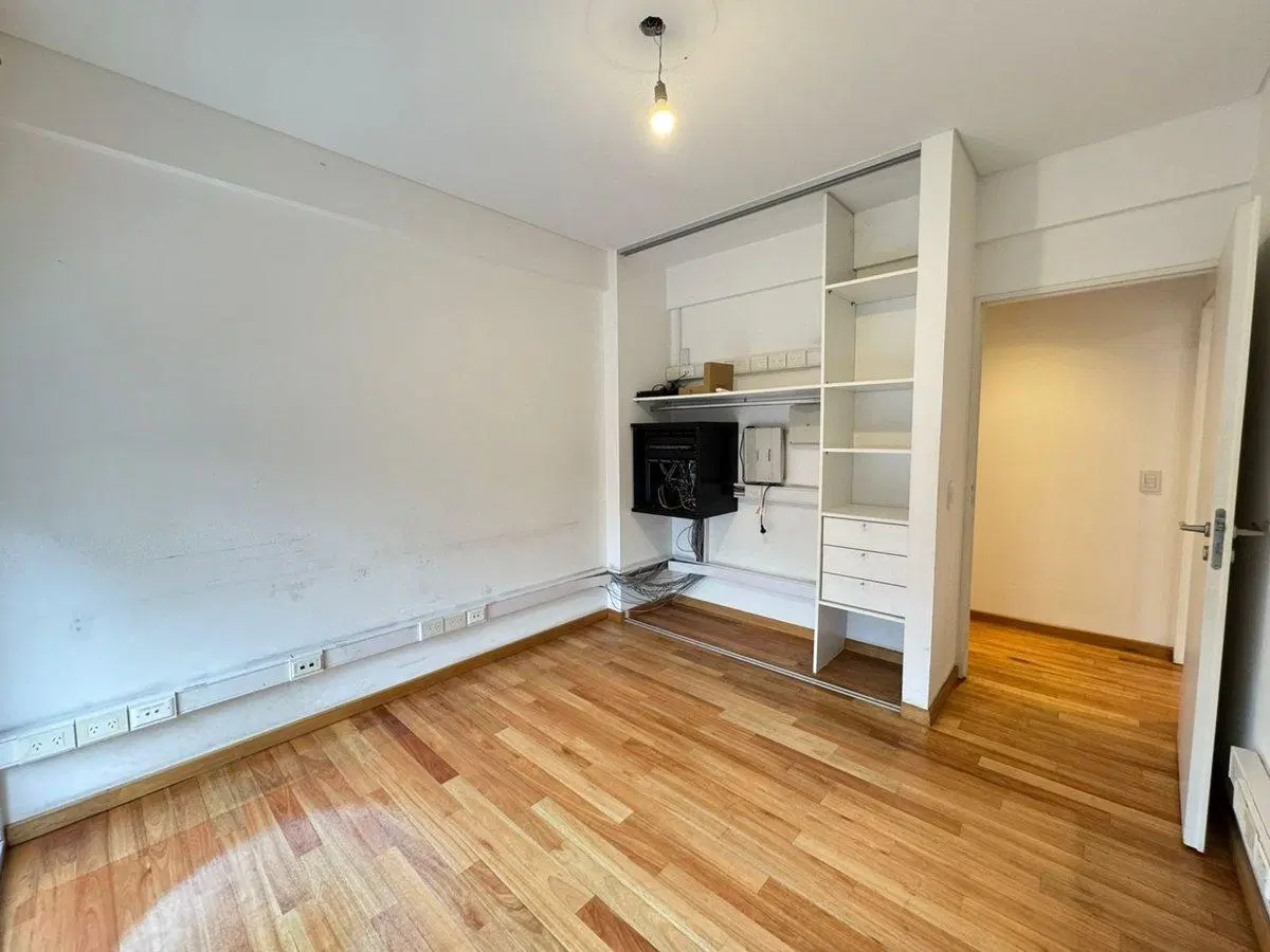 ALQUILER 3 AMB + HAB SVCIO/2 COCHERAS/BALCÓN/PATIO 3