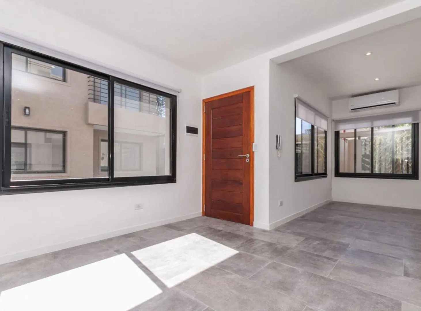 DEPARTAMENTO DE 3 AMB. C/COCHERA Y PARRILLA. 5