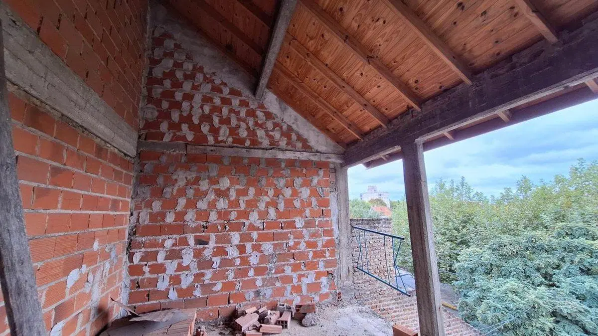 Lote de 375m2 + construcción en 3 plantas (331 m2) 4