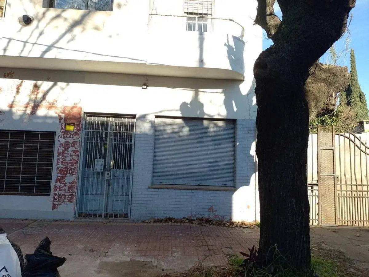 2 AMBIENTES ´+LOCAL +TERRAZA A RECICLAR -LANUS E 3