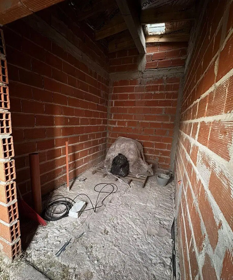 VENTA DE LOTE CON CONSTRUCCION A TERMINAR-GLEW 3