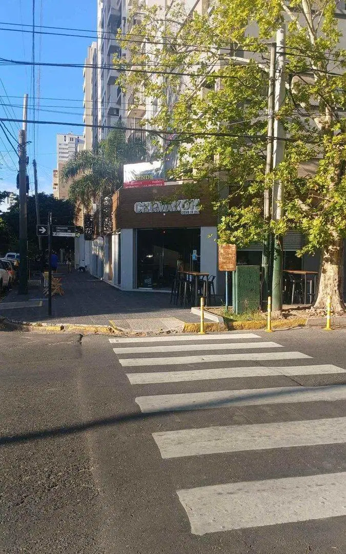 VENTA DE LOCAL EN BANFIELD EXCELENTE UBICACION 2