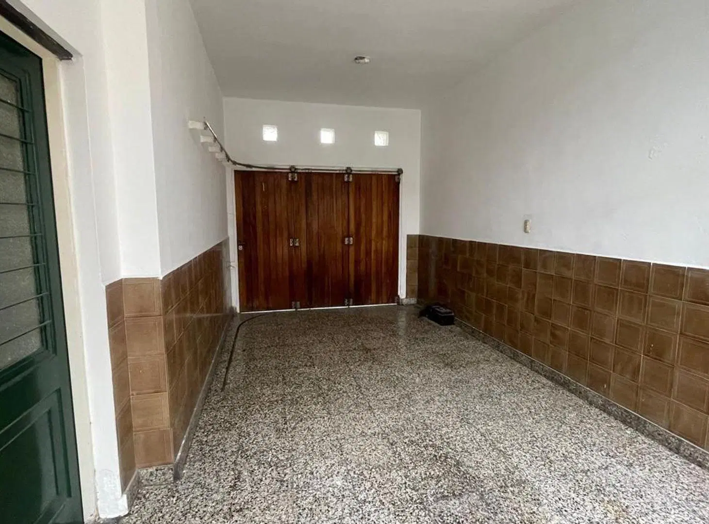 Casa de 4 Ambientes  con cochera y patio- Alquiler 5