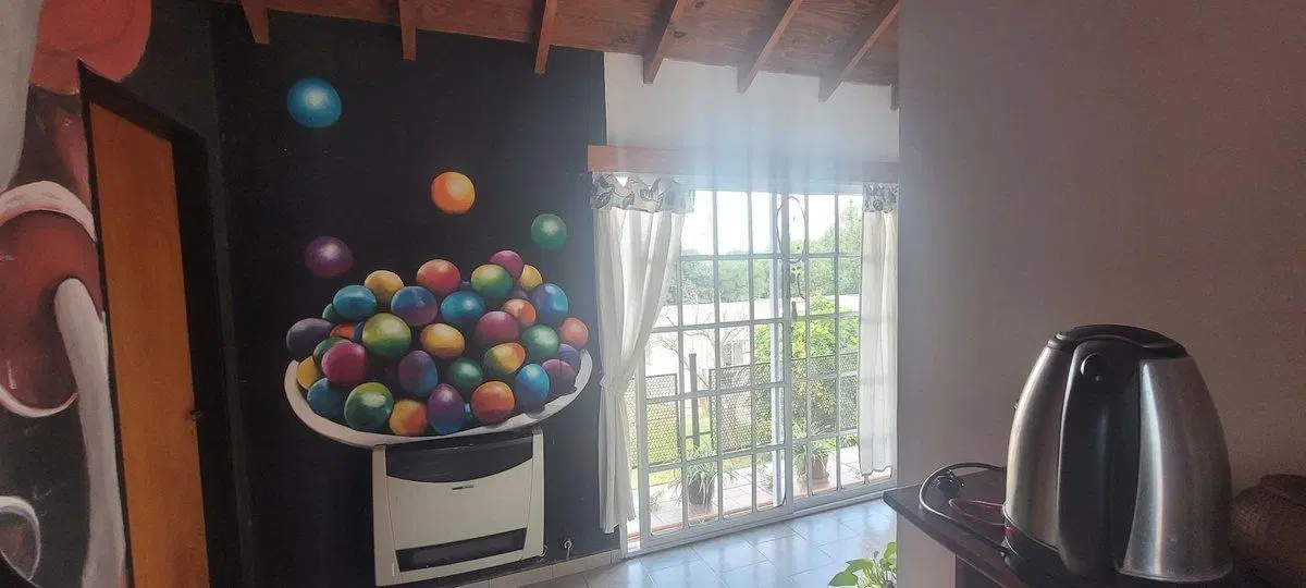 CASA 5 AMB. + Depto. 3 Amb. FONDO LOTE 718 METROS 5