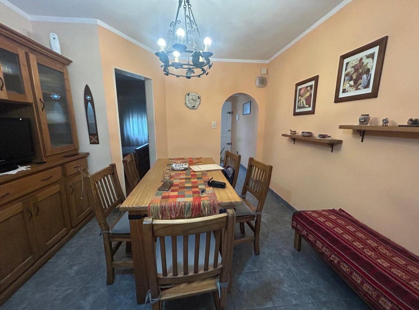 VENTA CASA 3 AMB PATIO, PARRILLA Y GALPON