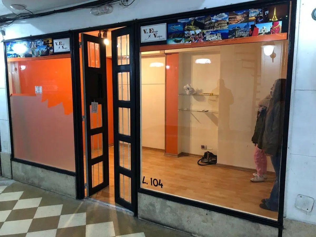 LOCAL EN VENTA EN GALERIA LAS TEJAS, OPORTUNIDAD!! 5