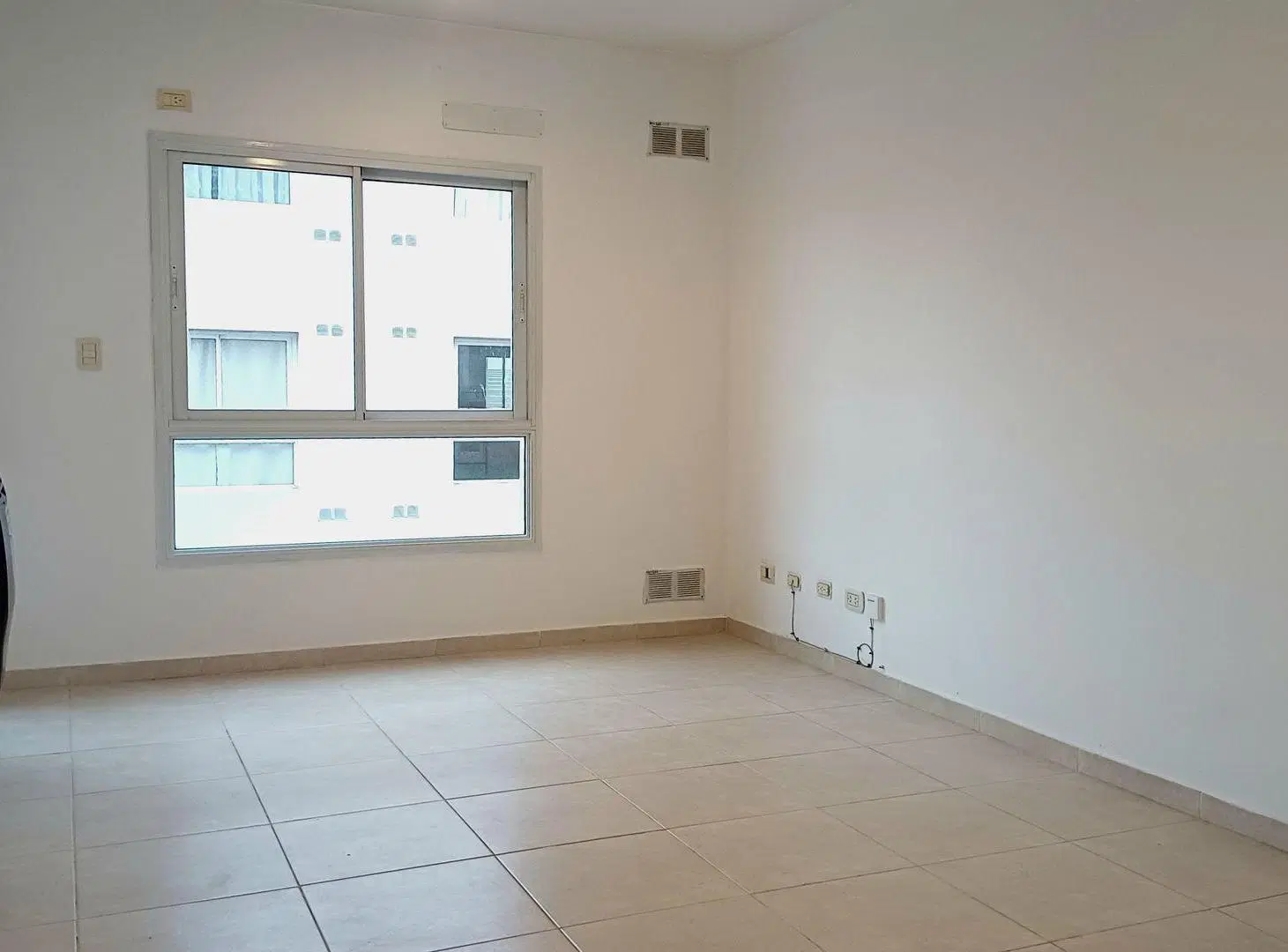 DPTO 2 AMB CON BALCON BANFIELD ESTE CENTRO 3