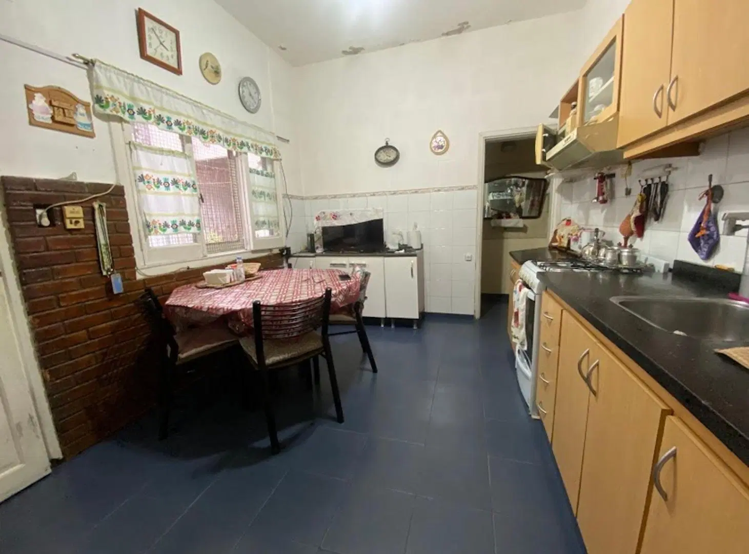 Oportunidad Multifamiliar: Casa, depto y galpon 3