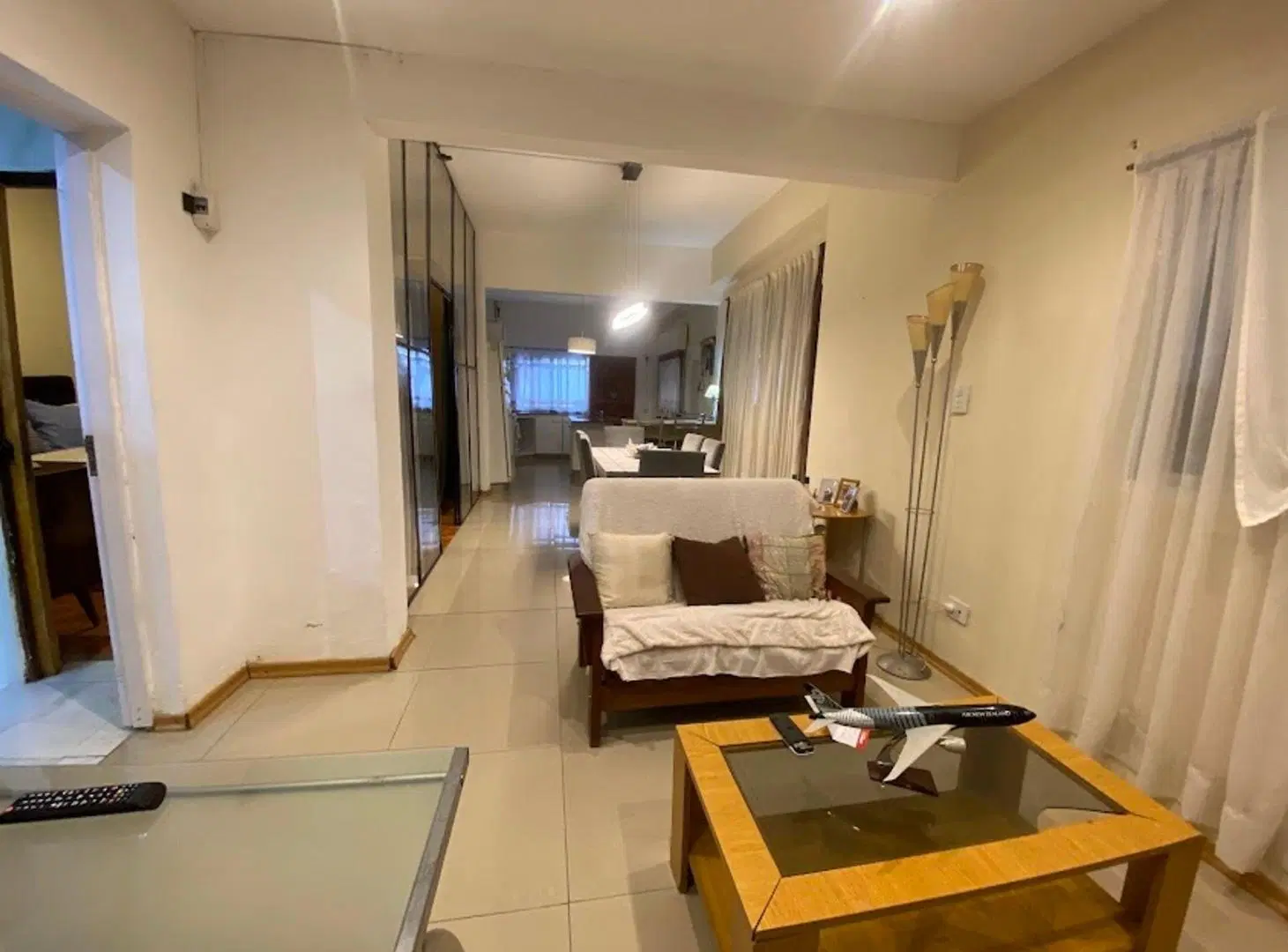 Oportunidad Multifamiliar: Casa, depto y galpon 2