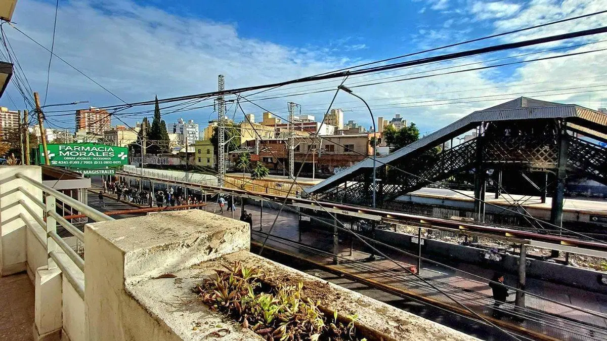 VENTA DPTO 2 AMB PROFESIONAL/CREDITO LANUS CENTR0 4