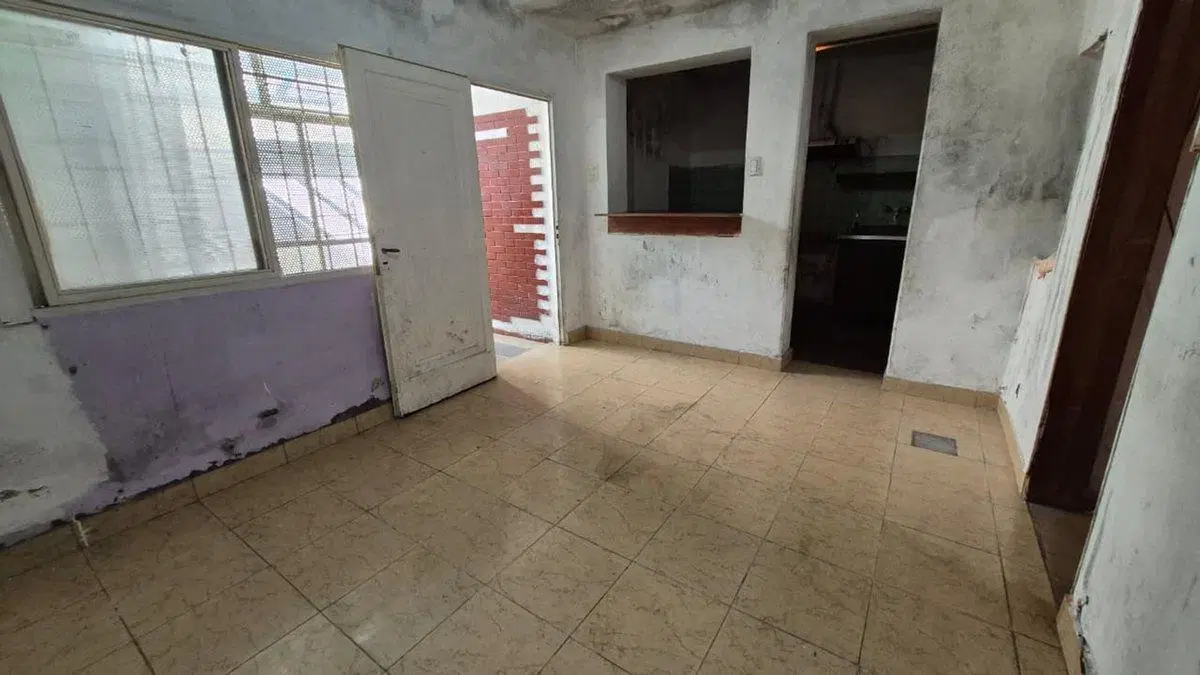 OPORTUNIDAD PH 3 AMBIENTES EN LANUS ESTE 4