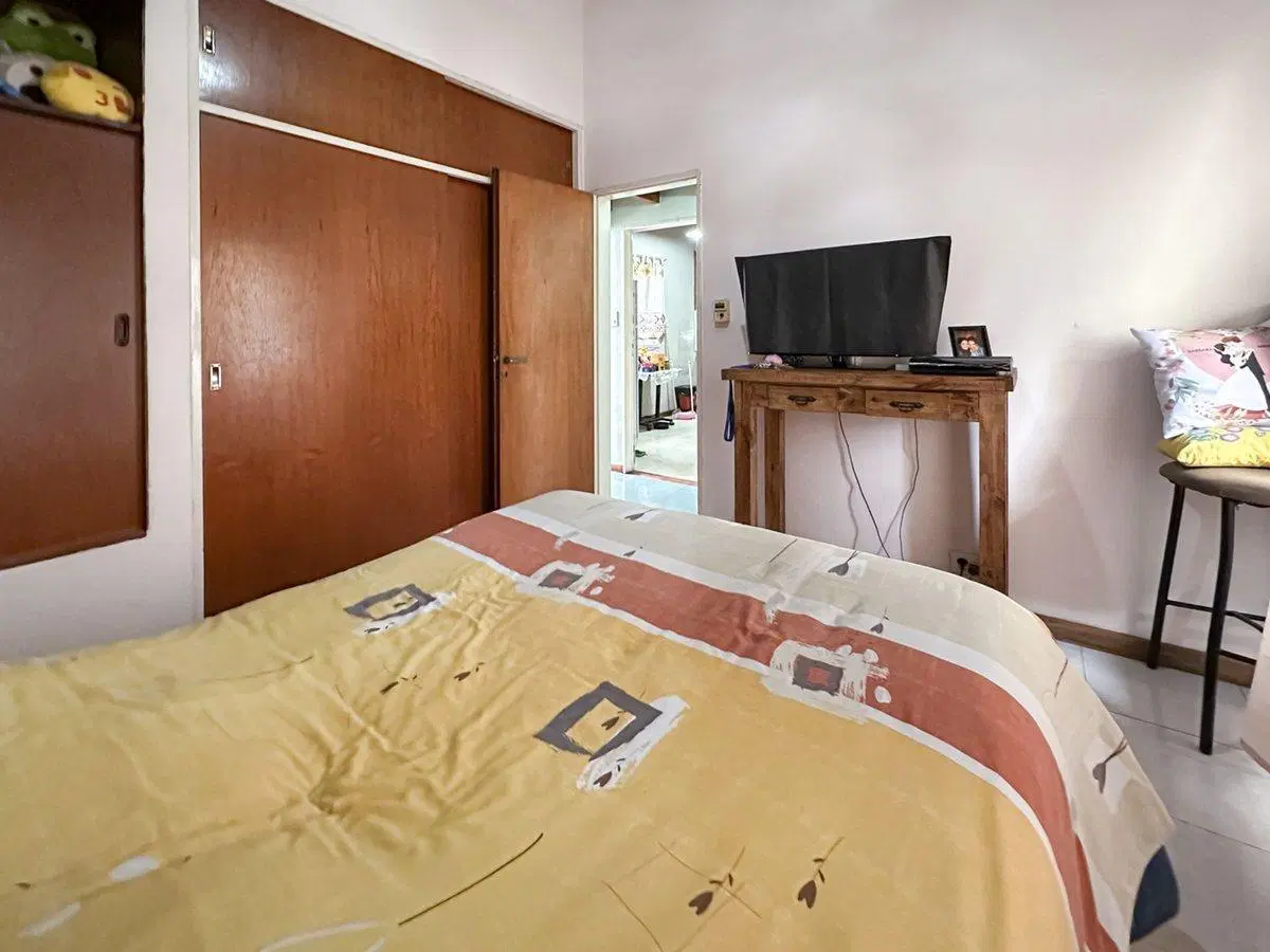 CASA 6 AMB C/QUINC/TZA/GARAG P/5 LANUS OESTE 4