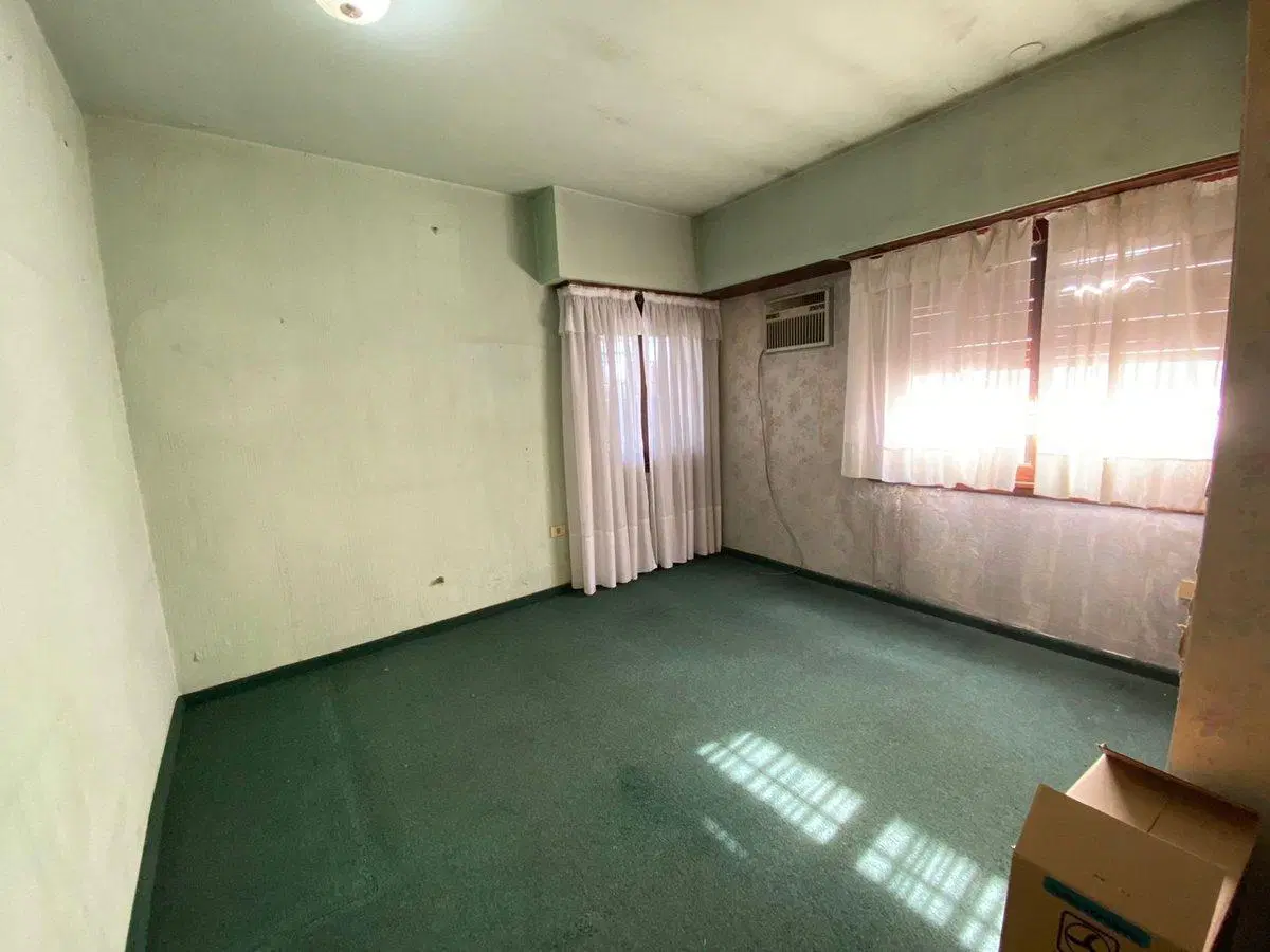 VENTA CASA 4 AMB / JARDIN / QUINCHO / COCHERA 5