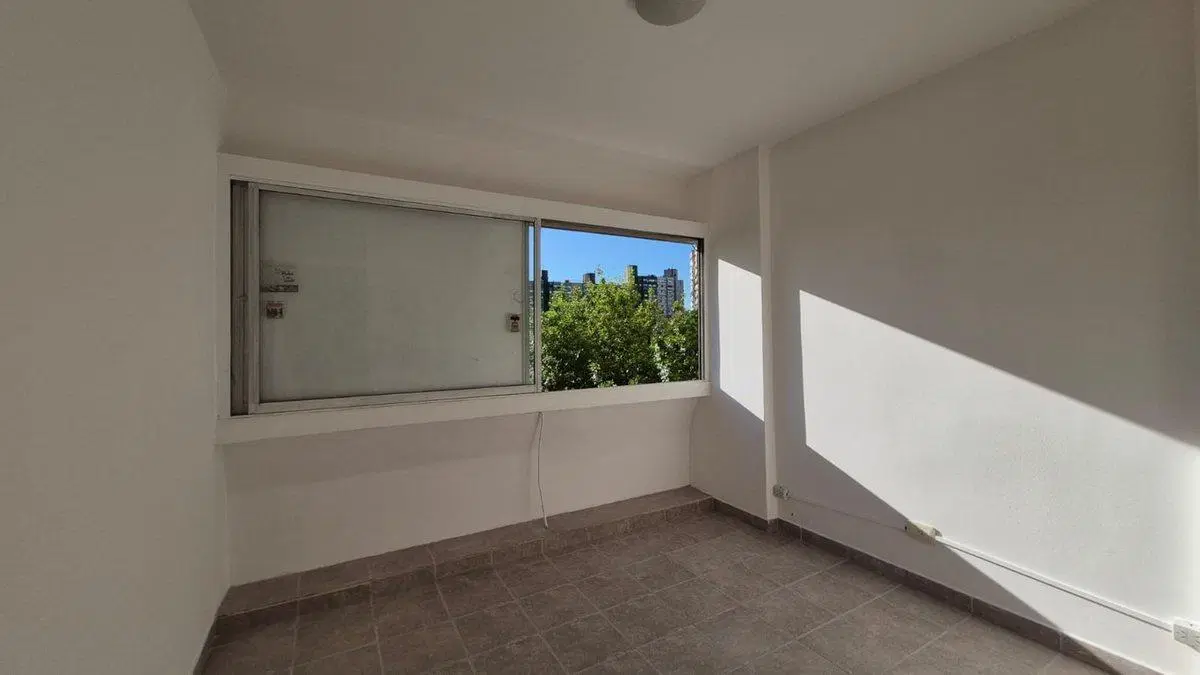 DEPTO VENTA VILLA LUGANO 3 AMB  MUY LUMINOSO 5