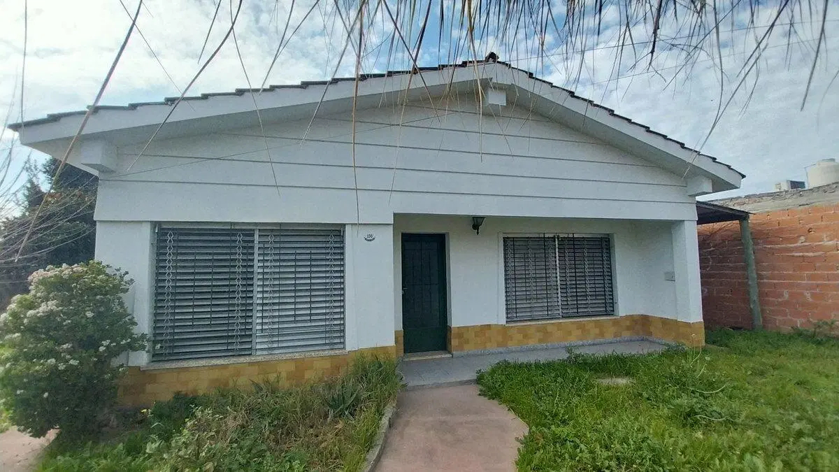 VENTA DE CASA MUY BUENA UBICACION DOBLE TERRRENO 2