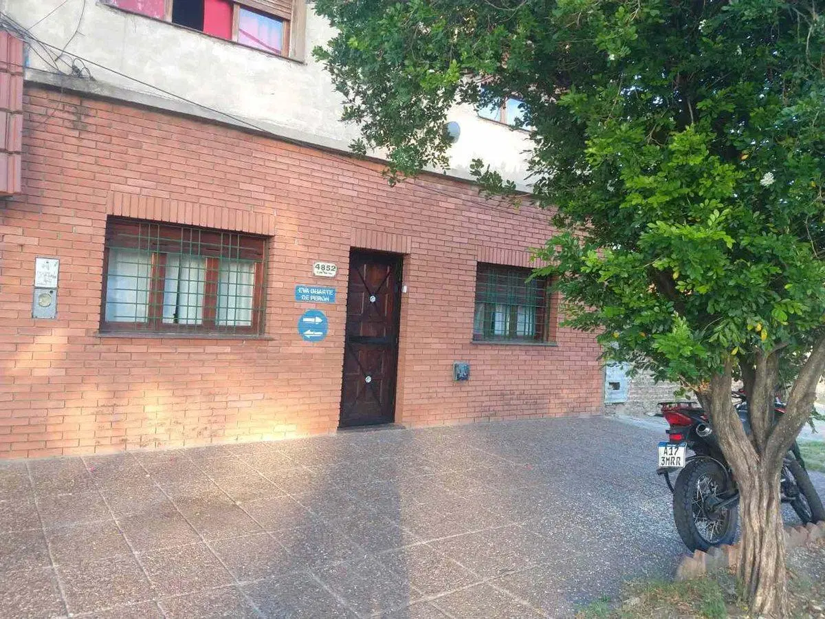 PH 3 AMB PLANTA BAJA APTO CREDITO EN MTE CHINGOLO 5