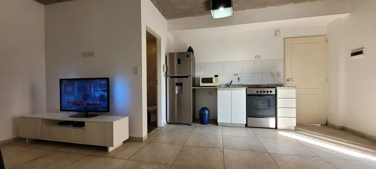 DEPARTAMENTO MONOAMBIENTE CON COCHERA LANUS ESTE 2