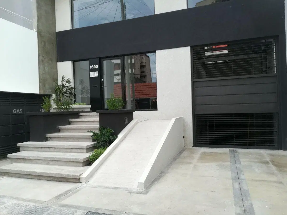 DEPARTAMENTO MONOAMBIENTE CON COCHERA LANUS ESTE 3