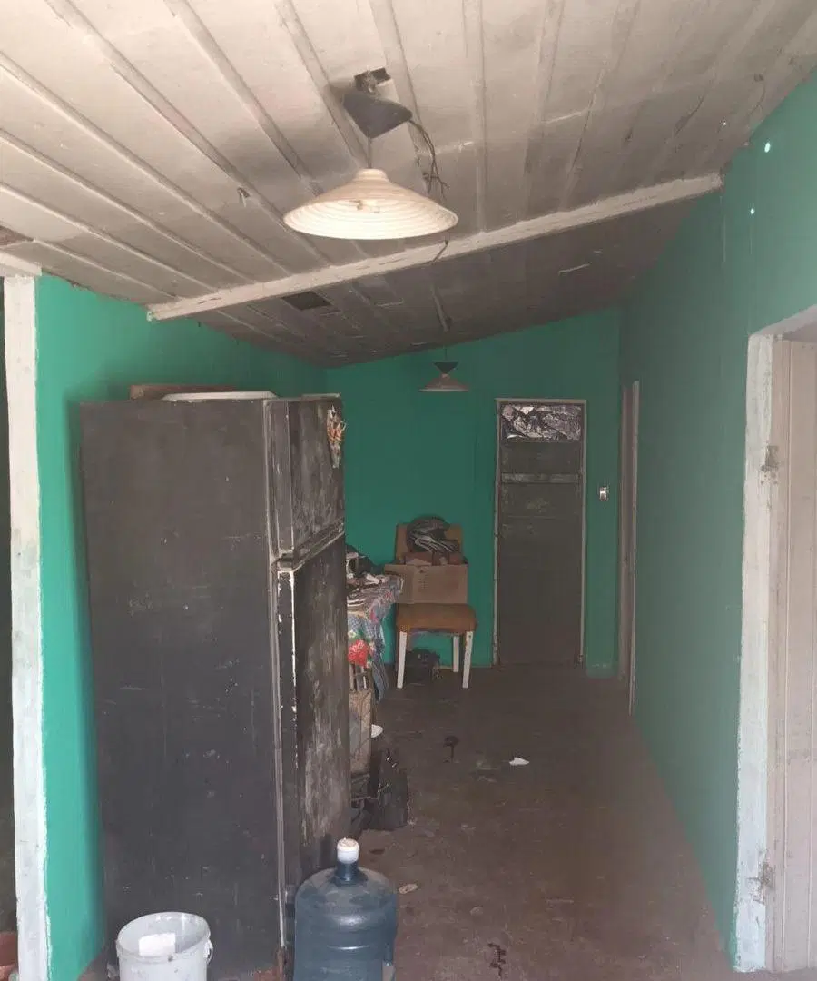 Casa construcción precaria  a reciclar x completo 2